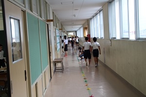 廊下は静かに右側を歩こう 竹鼻小blog 羽島市立竹鼻小学校